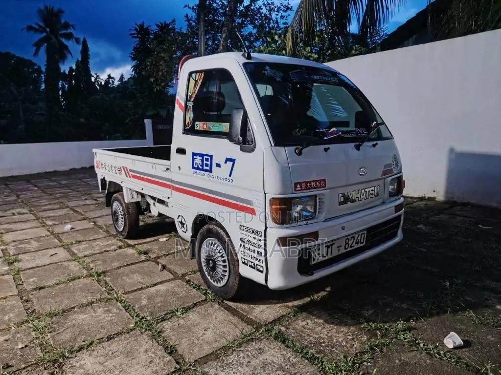 Daihatsu Hijet 1999 Lorry (Used)