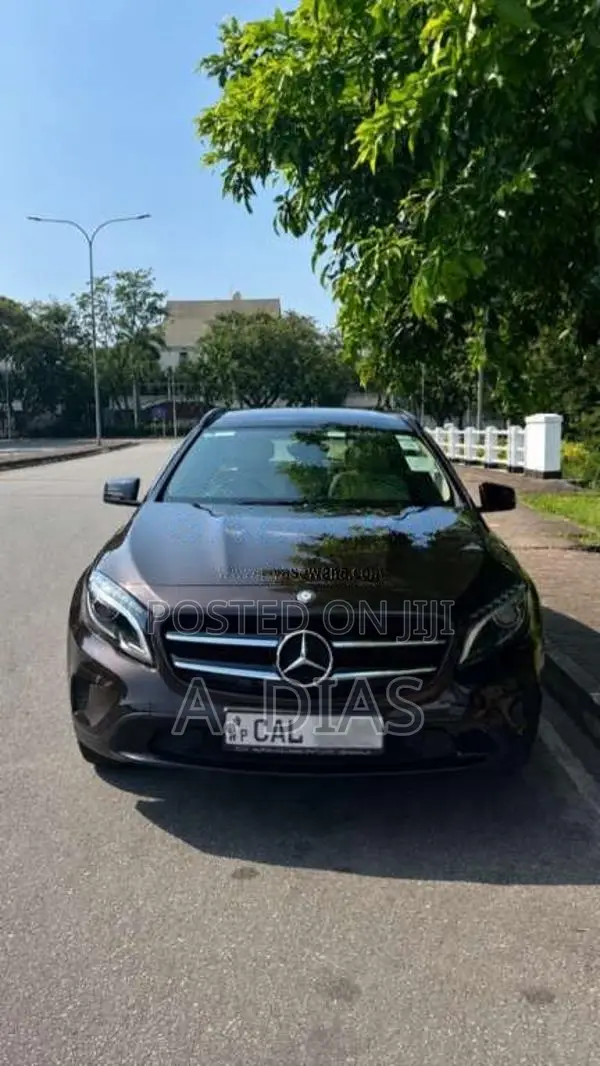 Mercedes-Benz C200 GLA 200 2015 SUV (Used)