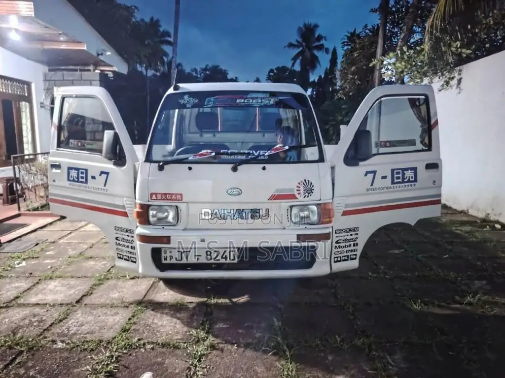 Daihatsu Hijet 1999 Lorry (Used)