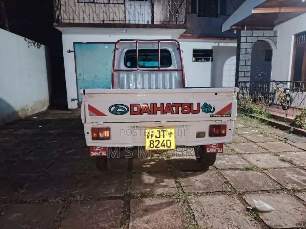 Daihatsu Hijet 1999 Lorry (Used)