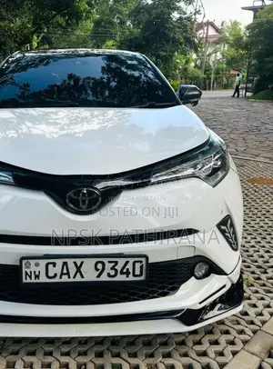 Toyota Chr 2018 SUV (Used)