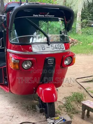 Bajaj 4 stroke 2011 Three Wheel (Used)
