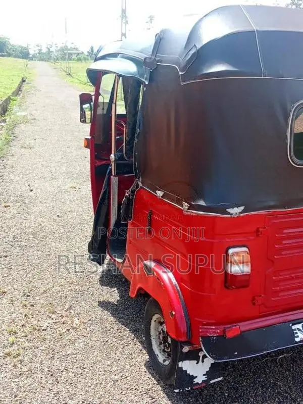 Bajaj RE 2003 Three Wheel (Used)