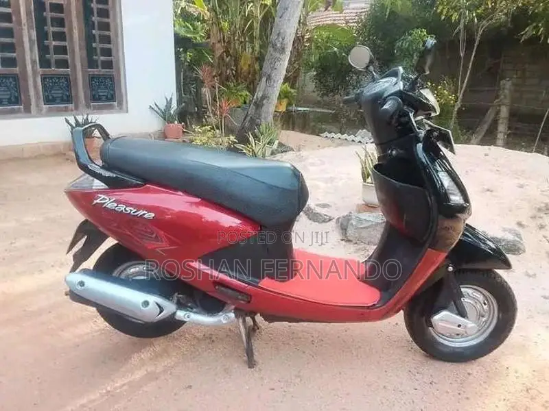 Hero Pleasure 2012 Motorbike (Used)