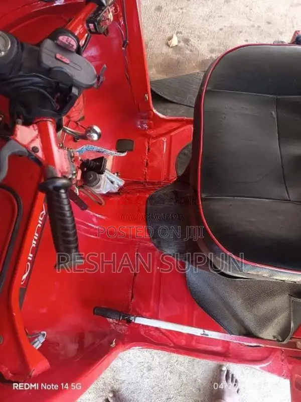 Bajaj RE 2003 Three Wheel (Used)