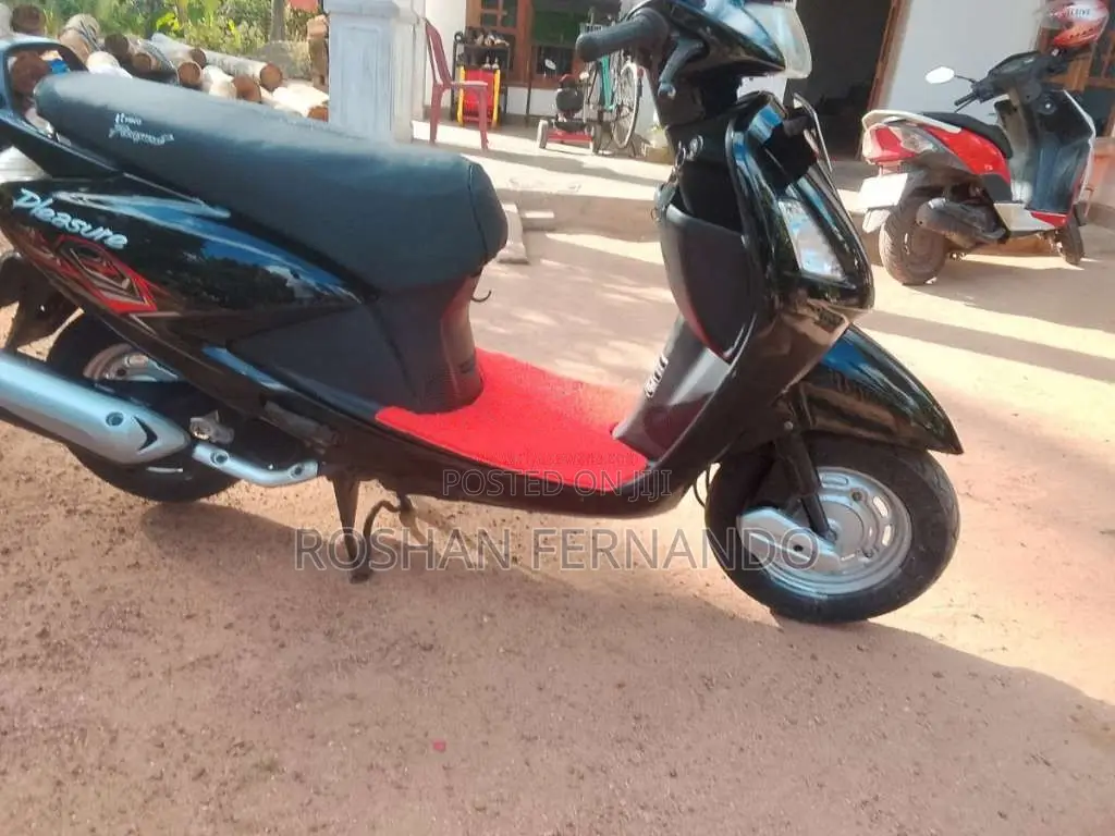 Hero Pleasure 2010 Motorbike (Used)