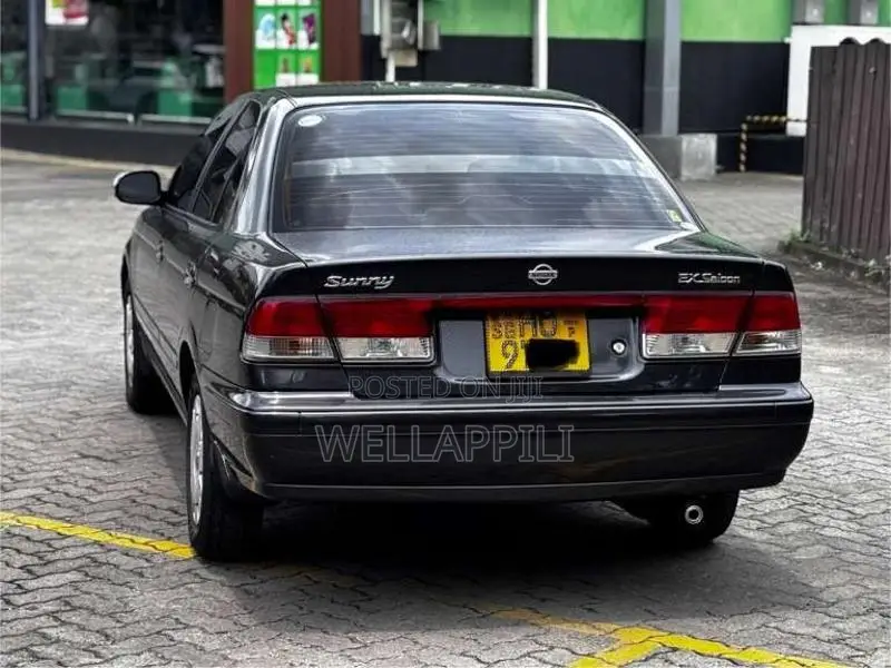 Nissan FB15 2000 Car (Used)