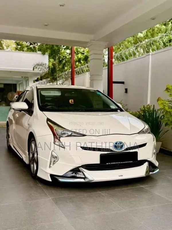 Toyota Prius 4th Gen 2016 Car (Used)