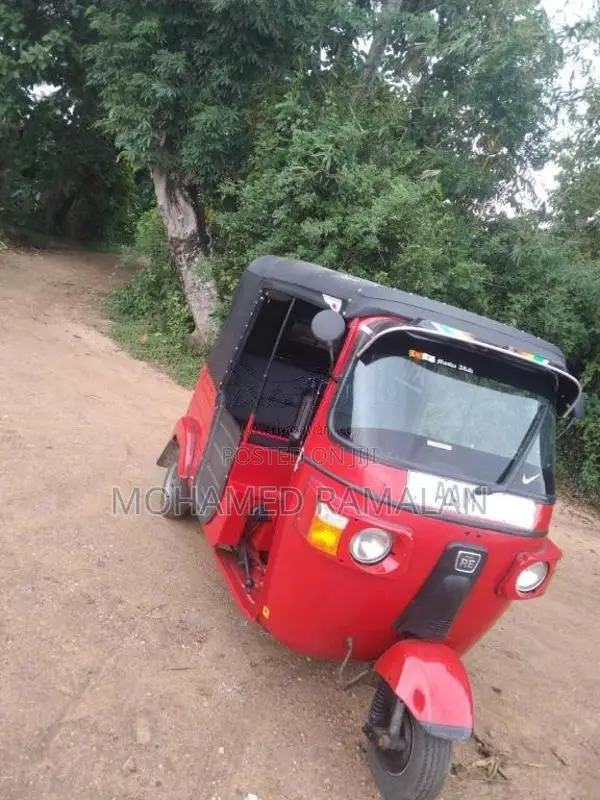 Bajaj RE 2013 Three Wheel (Used)