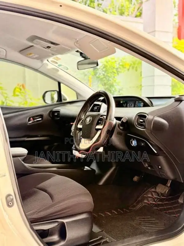 Toyota Prius 4th Gen 2016 Car (Used)