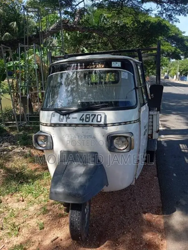 Piaggio 2013 Piaggio 2013 Three Wheel (Used)