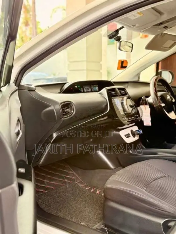 Toyota Prius 4th Gen 2016 Car (Used)
