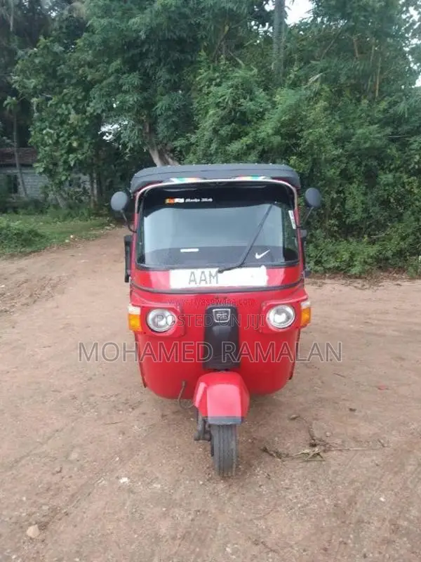 Bajaj RE 2013 Three Wheel (Used)