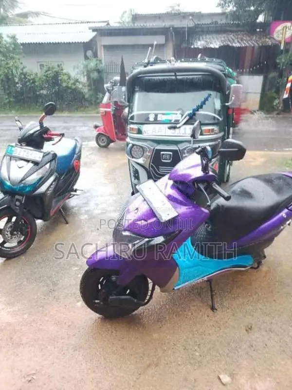Honda Dio 2012 Motorbike (Used)
