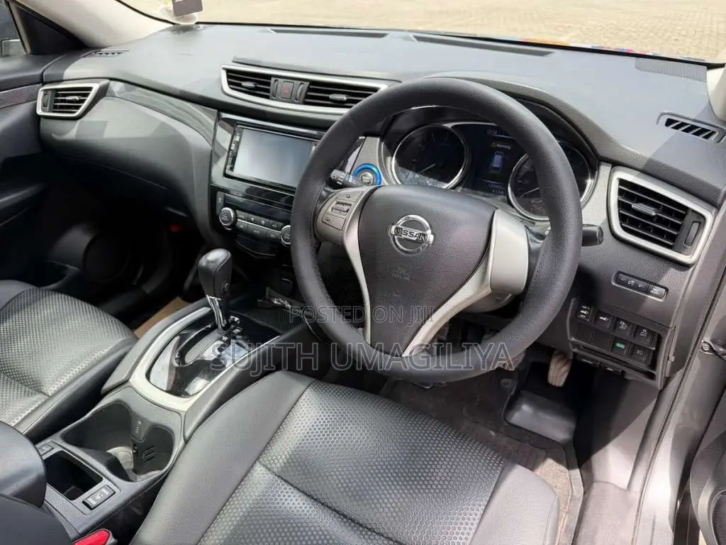 Nissan X-Trail PREMIUM EDITION 2016 SUV (Used)