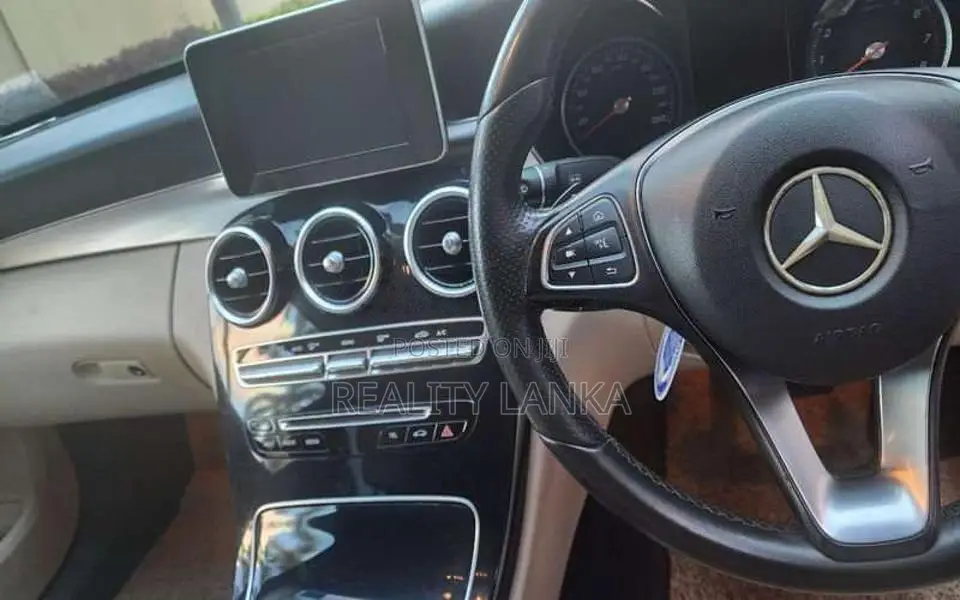 Mercedes-Benz C160 2018 Car (Used)