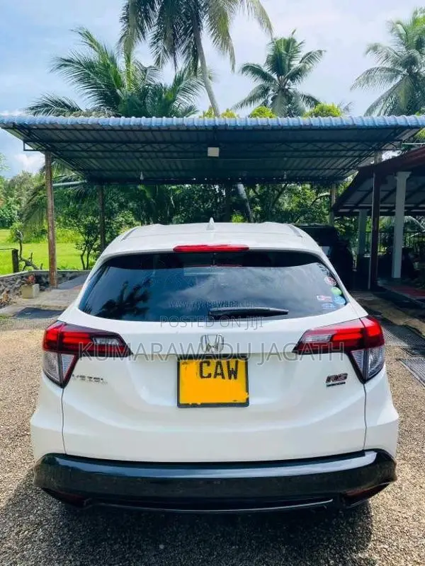 Honda Vezel 2017 SUV (Used)