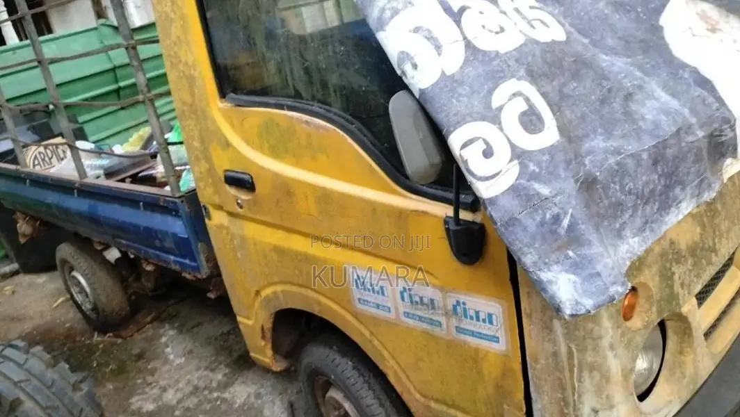 Tata Dimo Batta 2010 Lorry (Used)
