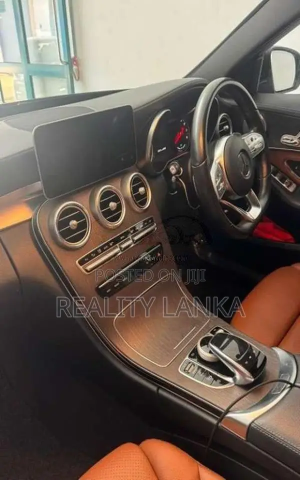 Mercedes-Benz C200 2019 Car (Used)