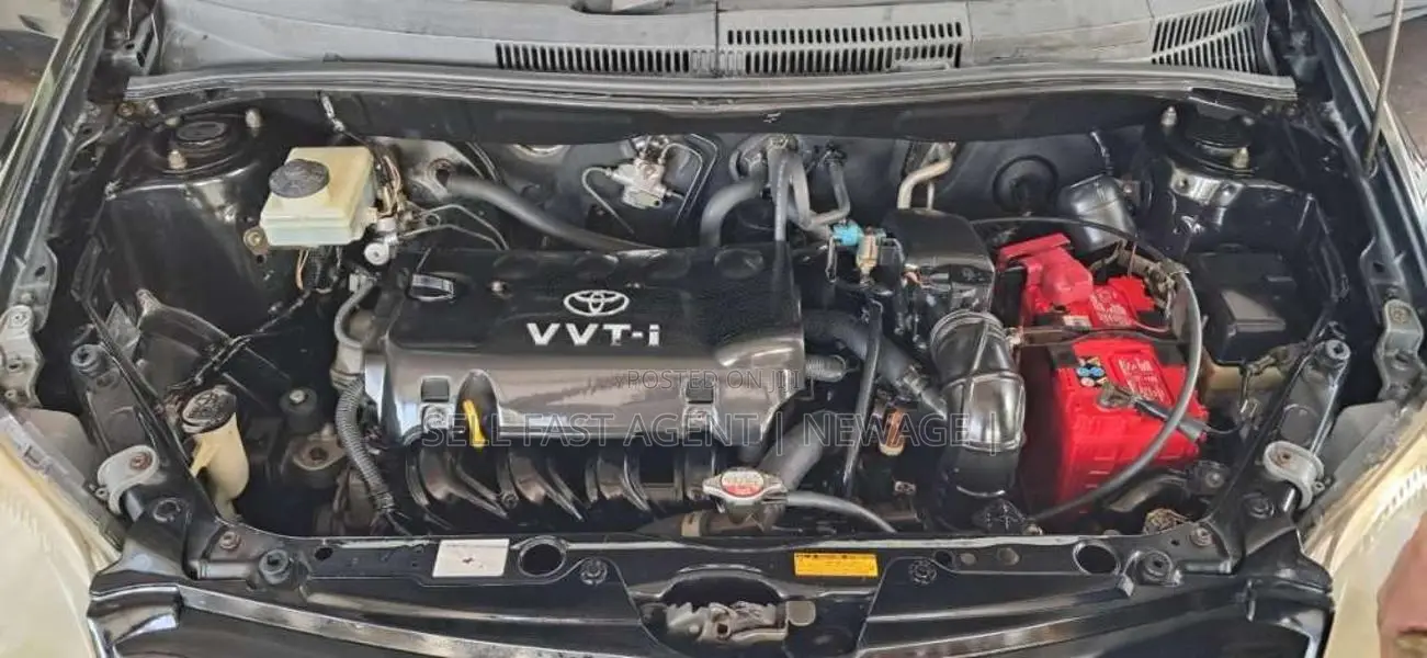 Toyota IST 2003 Car (Used)