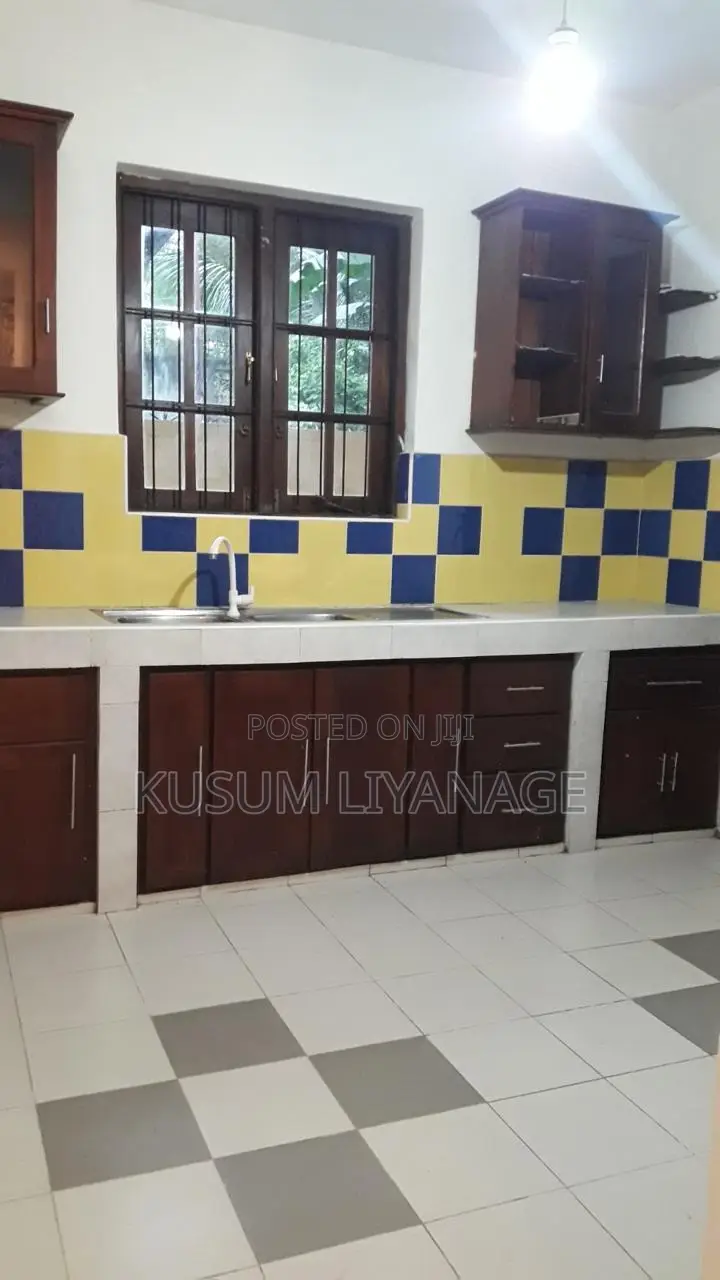 3bdrm House in Kaduwela for rent