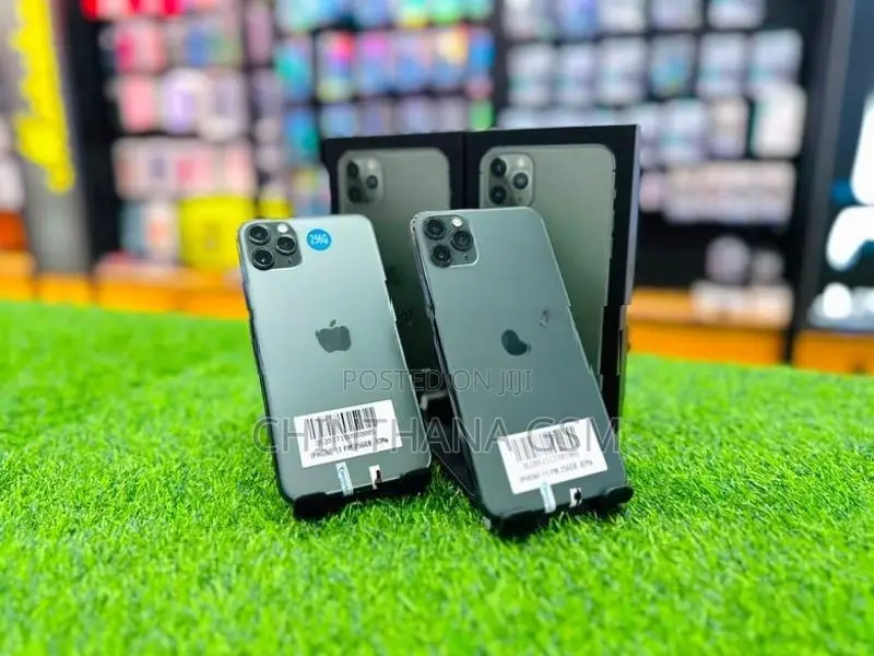 Apple iPhone 11 Pro Max 256GB (Used)