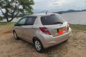 Toyota Vitz 2015