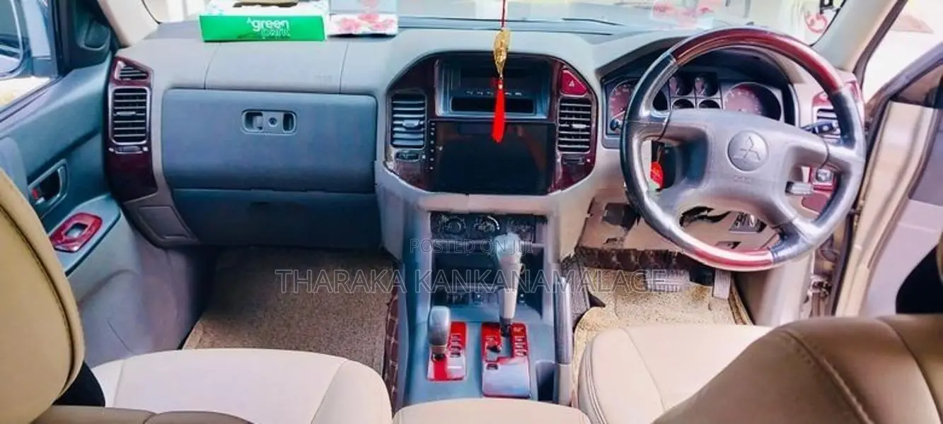 Mitsubishi Montero 2002