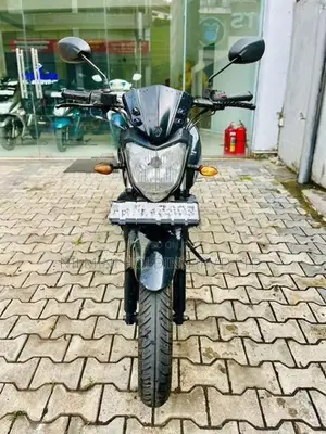 Yamaha FZS V1 2011