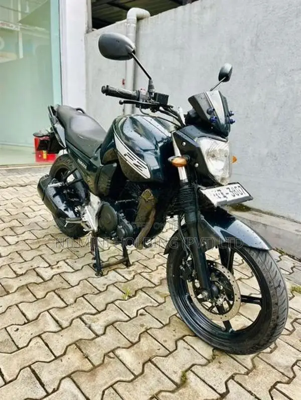 Yamaha FZS V1 2011