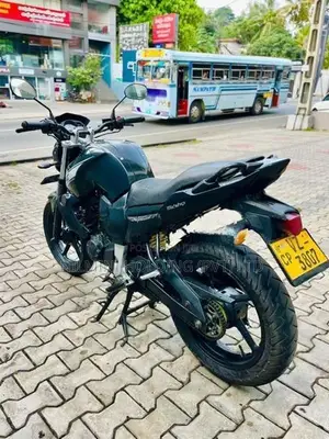 Yamaha FZS V1 2011