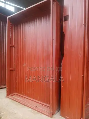 මැක්ෂිමෝ තට්ටු