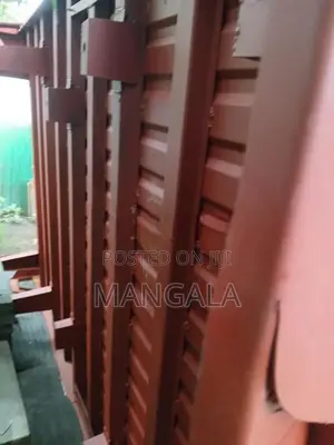 මැක්ෂිමෝ තට්ටු