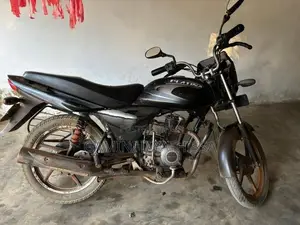 Bajaj Platina 100 2013