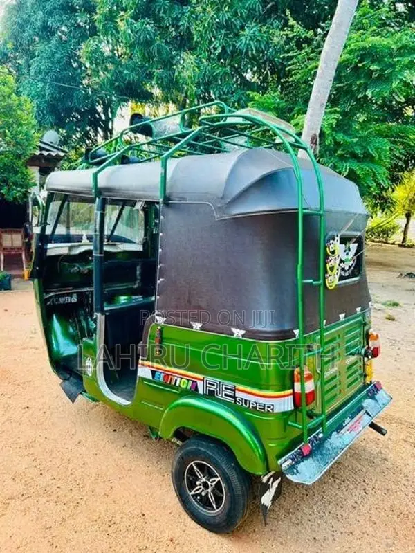 Bajaj RE 2 Stroke 2005