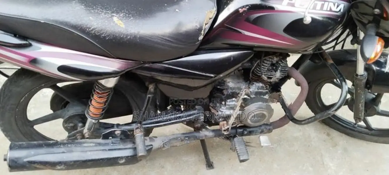 Bajaj Platina 100 2015