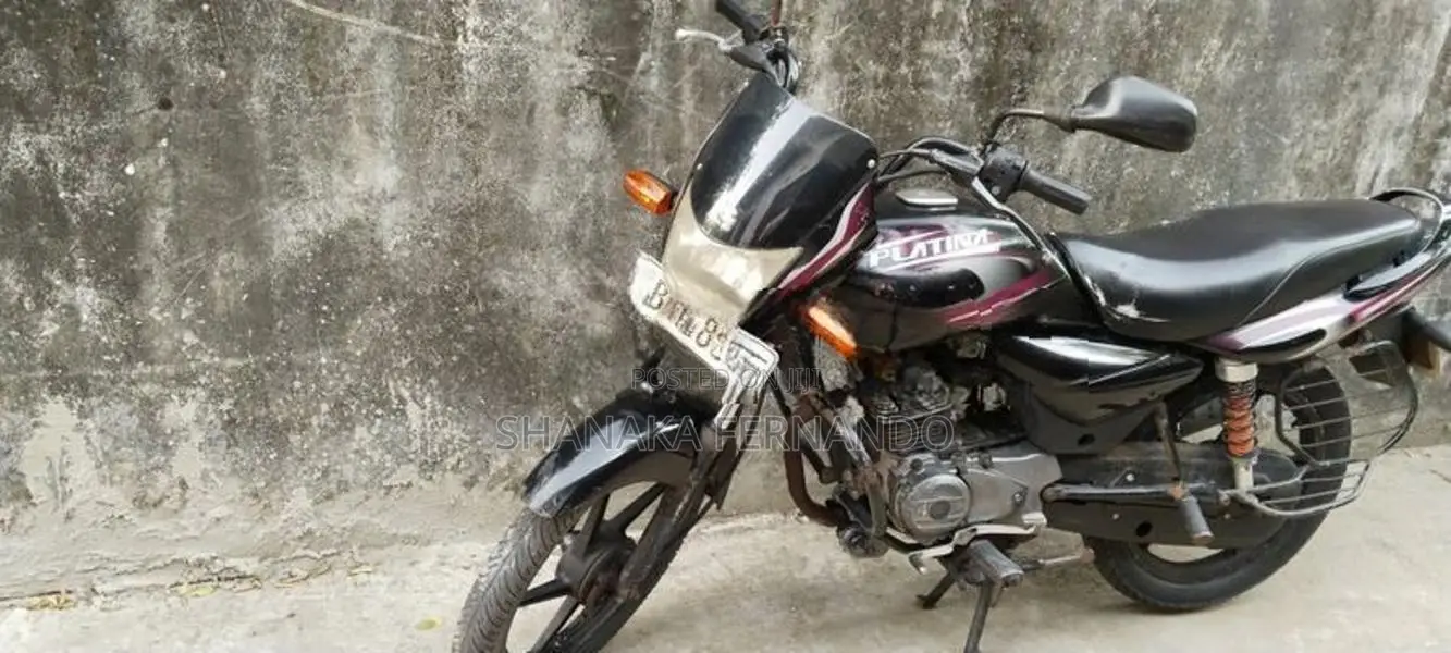 Bajaj Platina 100 2015