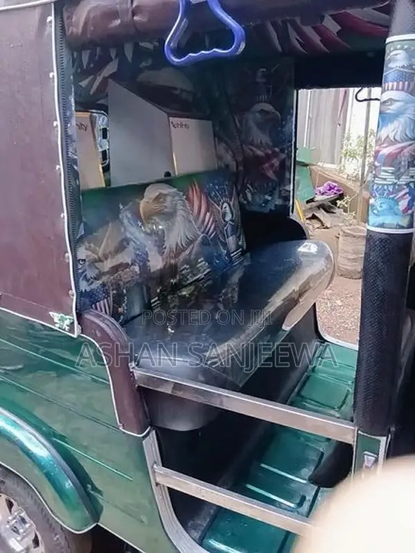 Bajaj RE 2006