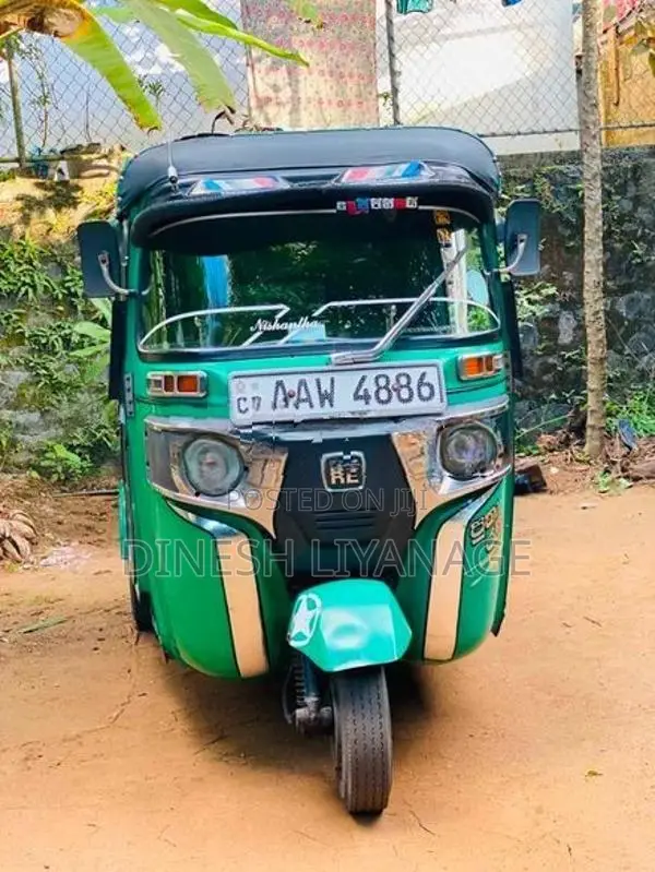 Bajaj RE Three Wheeler 2015