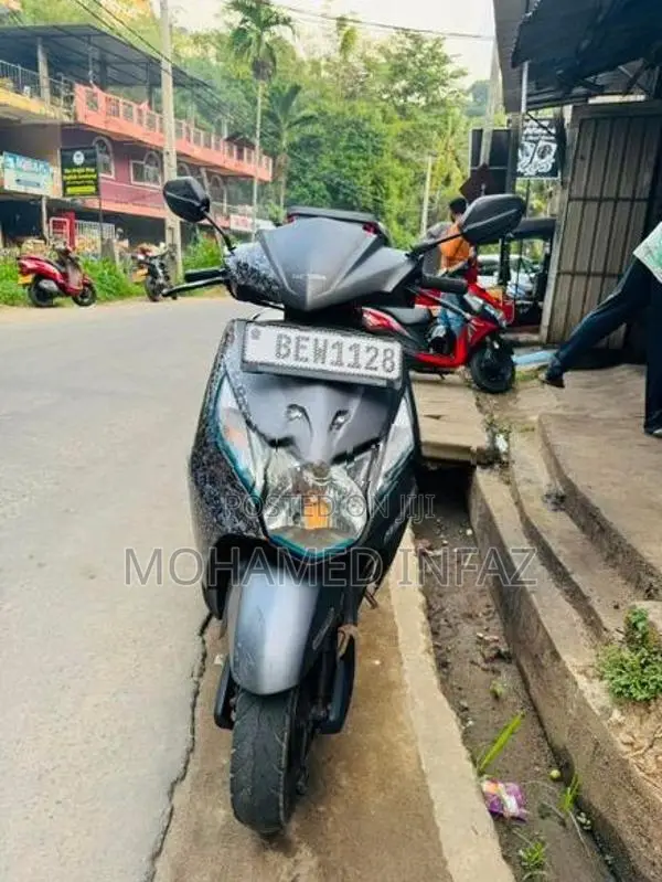 Honda Dio 2017