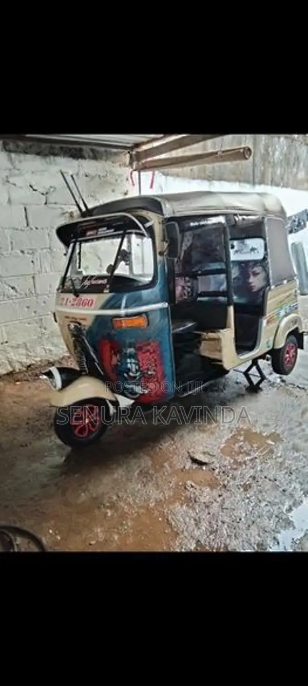 Bajaj RE 1982