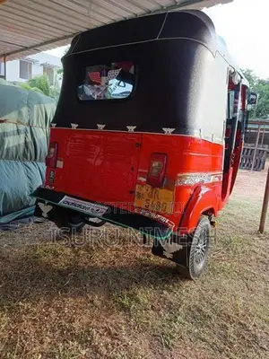 Bajaj RE 2002