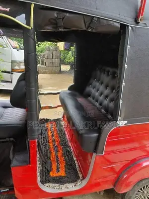 Bajaj RE Three Wheel 2015