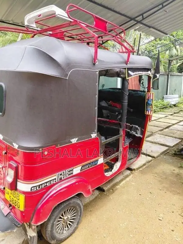 Bajaj RE Three Wheel 2015