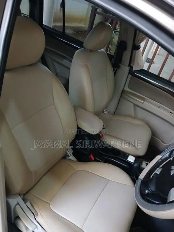 Mitsubishi Montero 2011