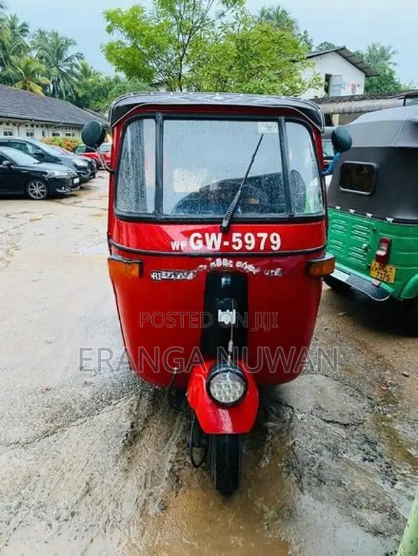 Bajaj RE Three Wheeler 2000