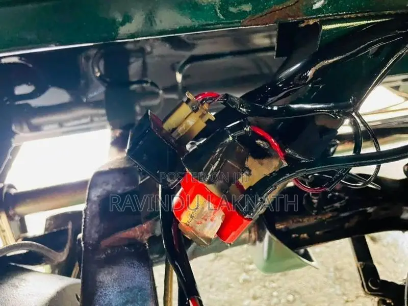 Bajaj RE 2006