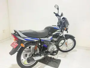 Bajaj CT100 2025