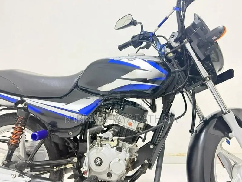 Bajaj CT100 2025