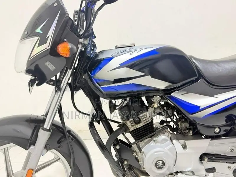 Bajaj CT100 2025
